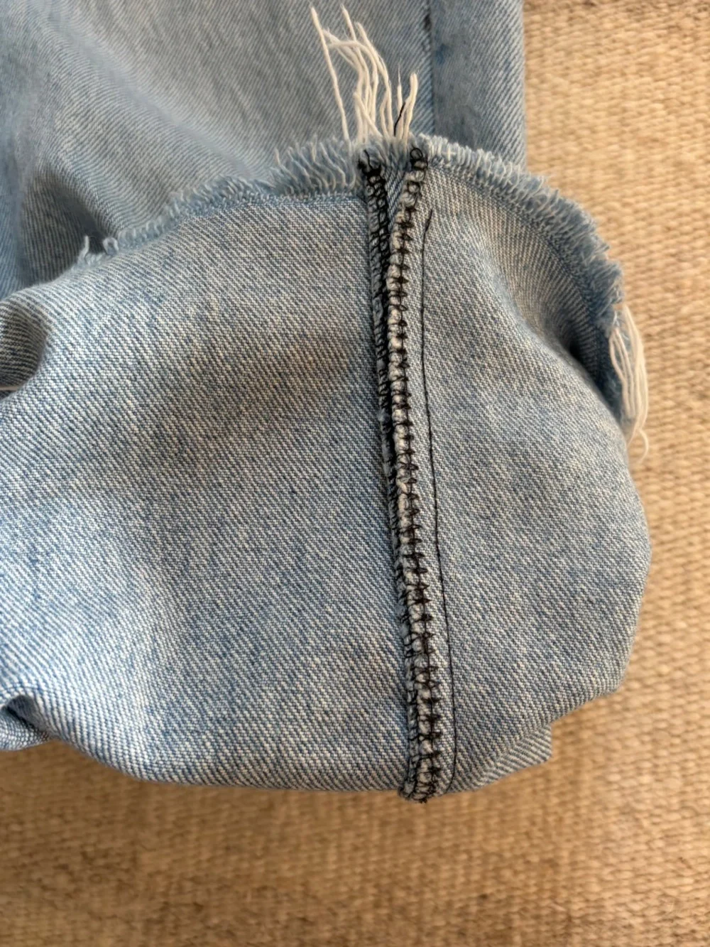 Levis Ribcage Straight - Picture 10 of 13